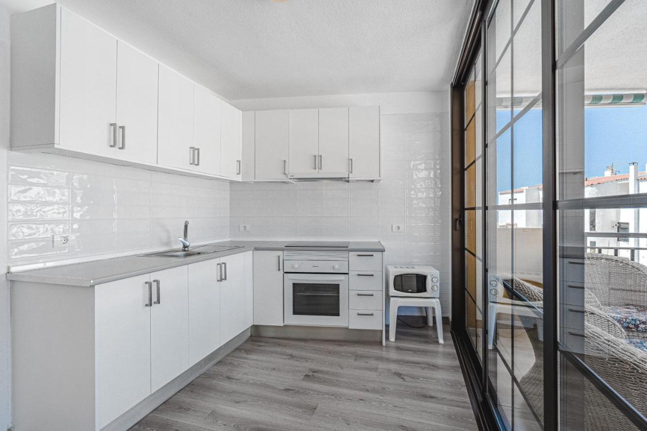 Family Apartment With 3 Bedrooms And Balcony Near Los Gigantes And Ocean Puerto de Santiago  Extérieur photo